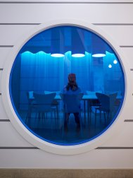 Стул пластиковый Vondom Love Basic белый