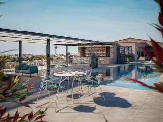 Кресло металлическое на полозьях Quadrifoglio Cove