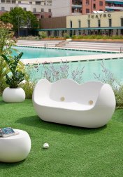 Столик пластиковый журнальный Blos Low Table Pop