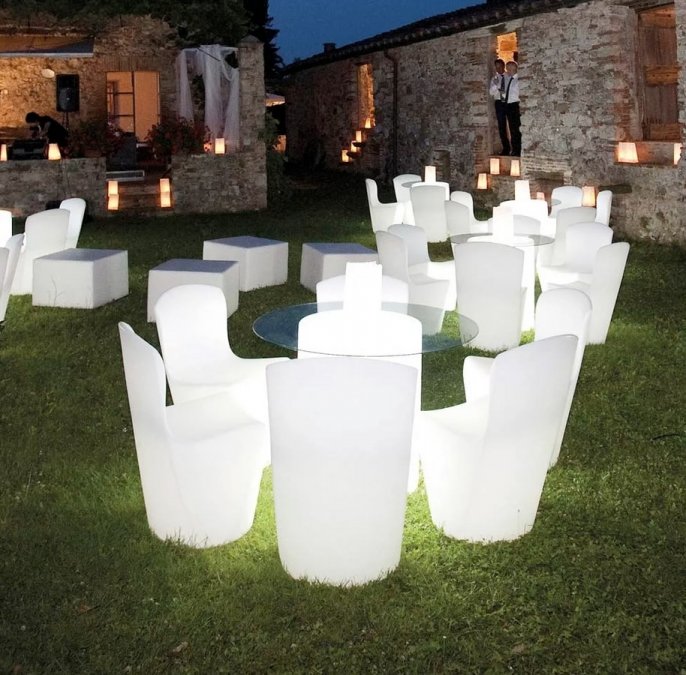 Стул пластиковый светящийся Zoe Lighting LED