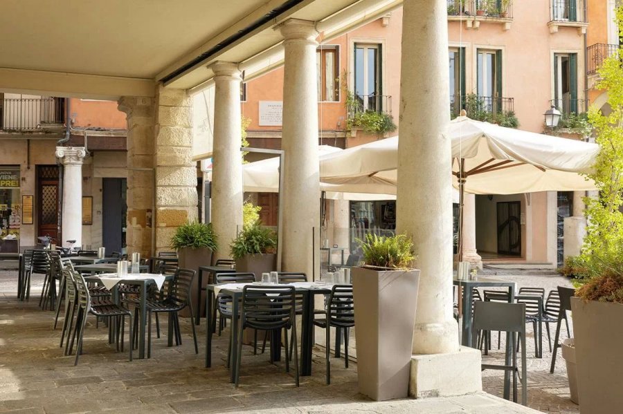 Стул пластиковый Nardi Doga Bistrot антрацит
