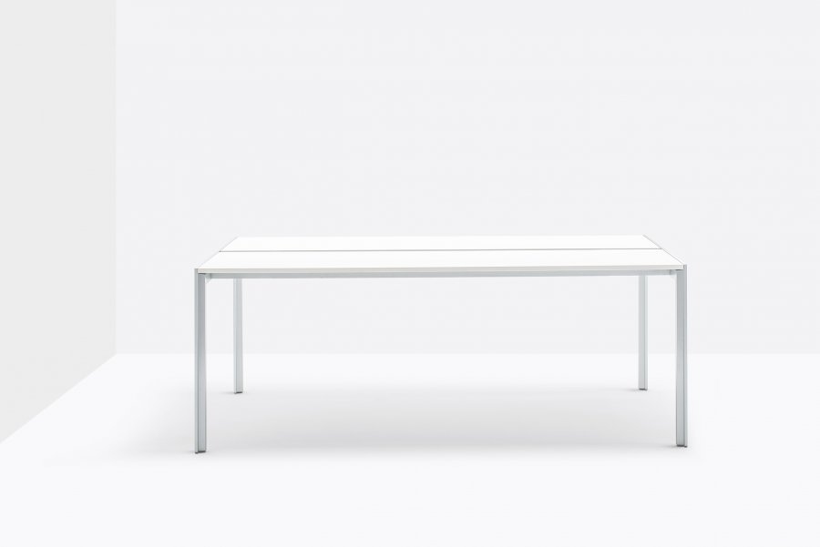 Стол ламинированный Matrix Desk