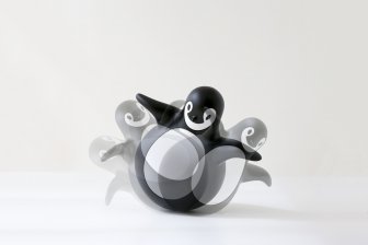 Неваляшка пластиковая Pingy