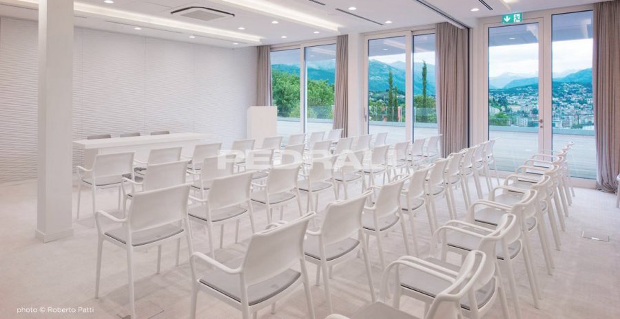 Кресло пластиковое PEDRALI Ara белый