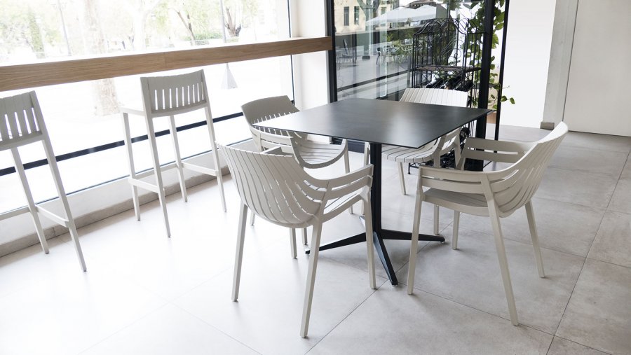 Стул пластиковый барный Vondom Spritz Basic белый