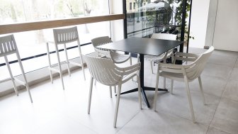 Лаунж-кресло пластиковое Vondom Spritz Basic белый