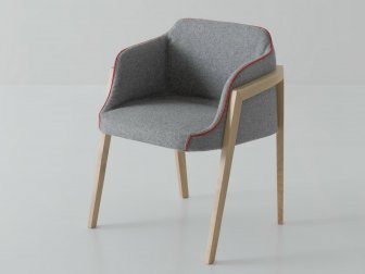Кресло с обивкой Chevalet BL