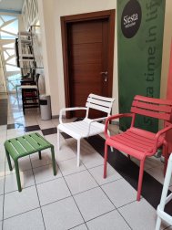 Кресло пластиковое Siesta Contract Paris марсала