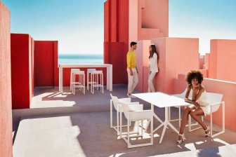 Стул пластиковый барный Vondom Wall Street Basic белый