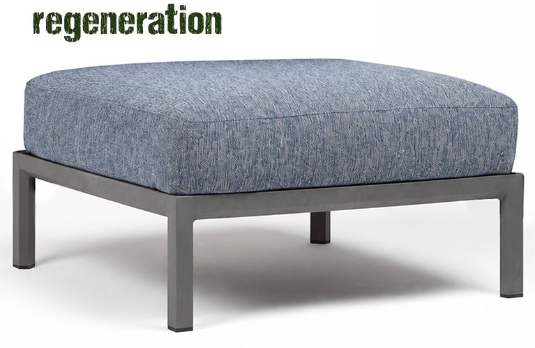 Пуф пластиковый с подушкой Maximo Pouf EXTRA_Atelier