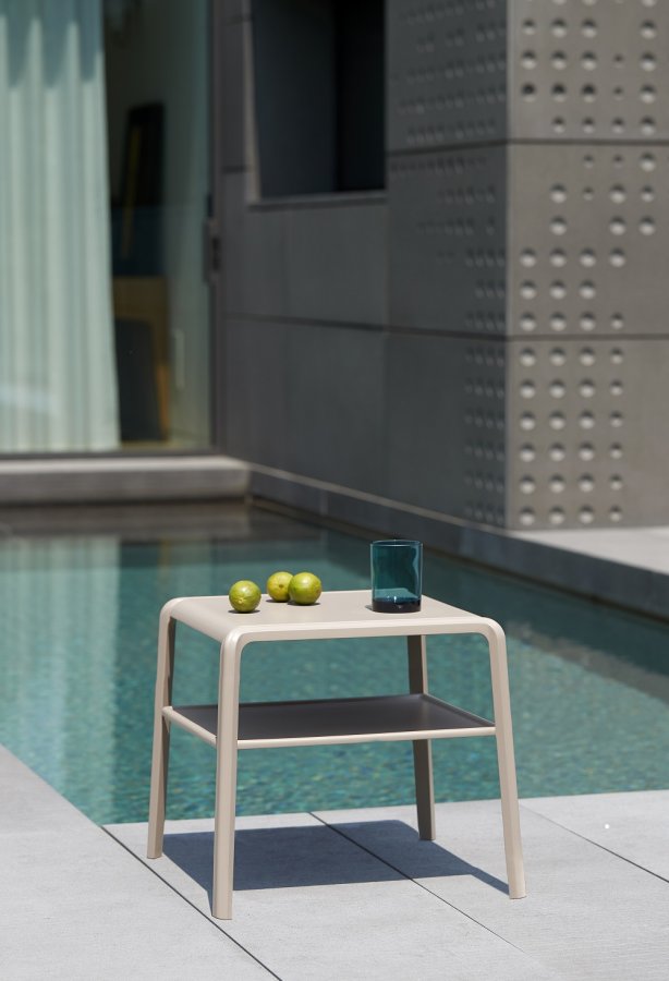 Столик пластиковый для шезлонга Vela Side Table