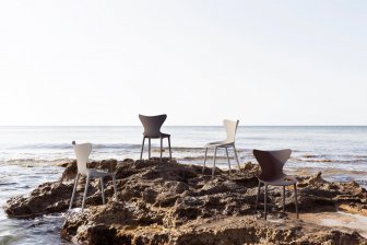 Стул пластиковый Vondom Love Basic черный
