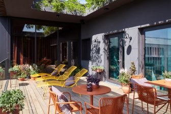 Стол обеденный металлический складной Nolita