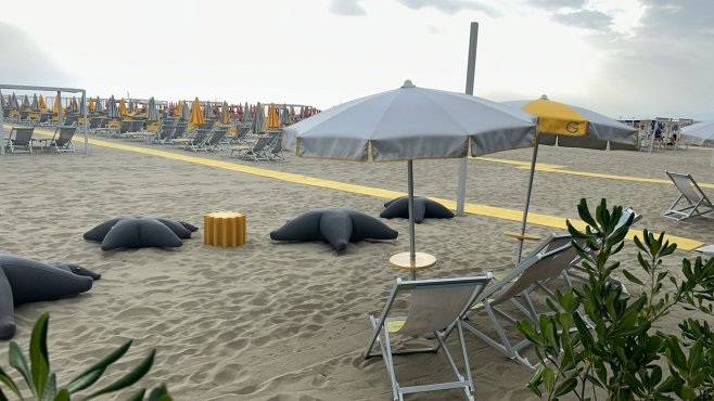 Giallo Mare, Виареджо, Италия