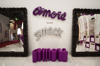 Скамья пластиковая дизайнерская Amore Pop