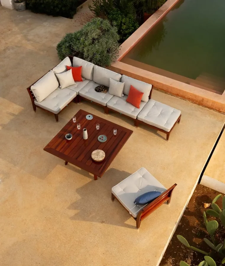 Пуф деревянный с подушкой C’est La Vie