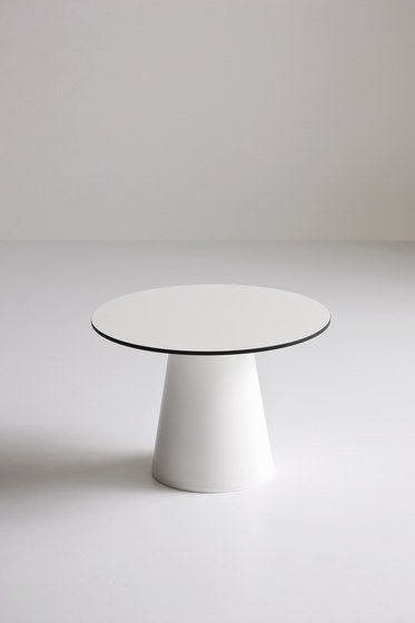Столик ламинированный кофейный Roller Table