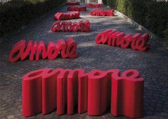 Скамья пластиковая дизайнерская Amore Pop
