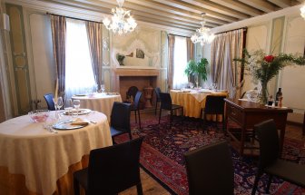 Стул пластиковый с обивкой Parma