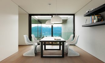 Стул пластиковый Siesta Contract Bloom белый