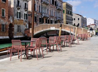 Стул пластиковый Nardi Doga Bistrot марсала
