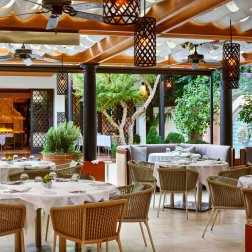 Кресло плетеное с подушками Knot