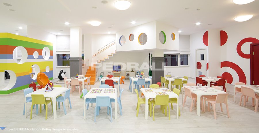 Стул пластиковый детский Snow Junior