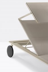 Шезлонг металлический текстиленовый Reva L