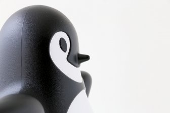 Неваляшка пластиковая Pingy