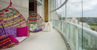 Кресло подвесное плетеное с подушками Tropicalia