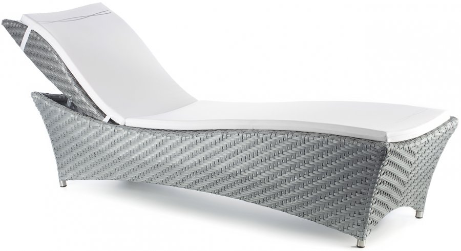 Шезлонг плетеный с матрасом Sun Lounger