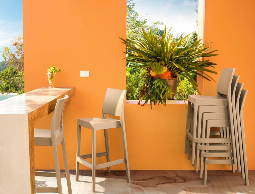 Стул пластиковый барный Siesta Contract Maya Bar 75 бежевый