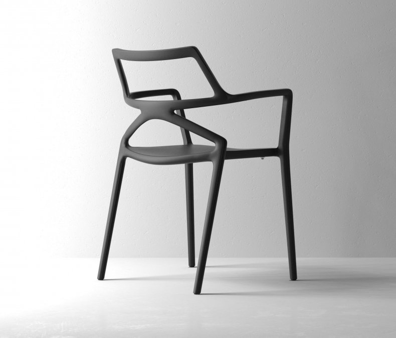 Кресло пластиковое Vondom Delta Basic черный