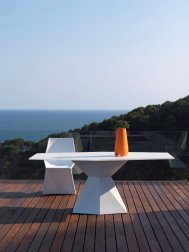 Стул пластиковый Vondom Vertex Basic