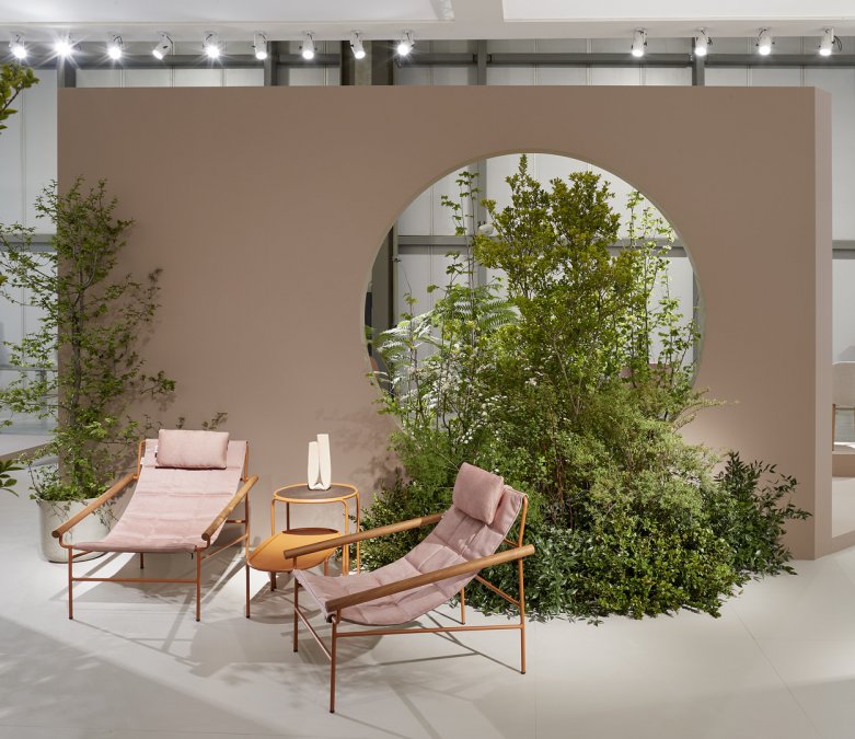 Кресло лаунж металлическое с подушкой Dress Code Glam Outdoor