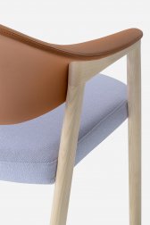 Кресло деревянное с обивкой Hera Soft
