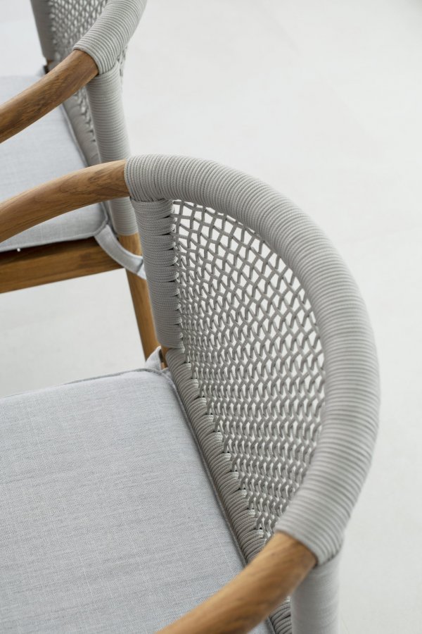 Кресло плетеное с подушкой Lodge