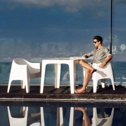 Кресло пластиковое Vondom Solid Basic белый