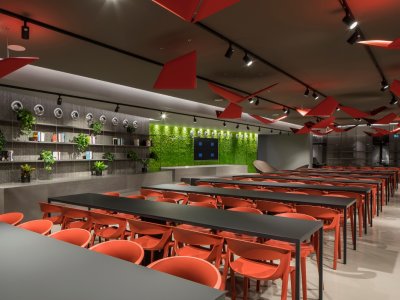 Spazio Ristorazione Multifunzionale Generali Spa, Мольяно-Венето, Италия