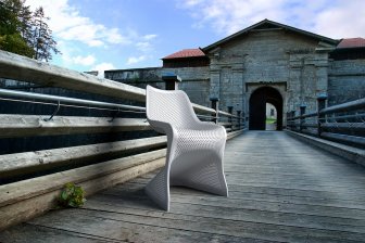 Стул пластиковый Siesta Contract Bloom серебристый