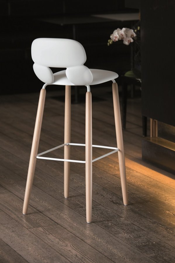 Стул барный пластиковый Chairs & More Nube W-SG-80