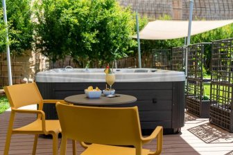 Кресло пластиковое Nardi Trill Armchair горчичный