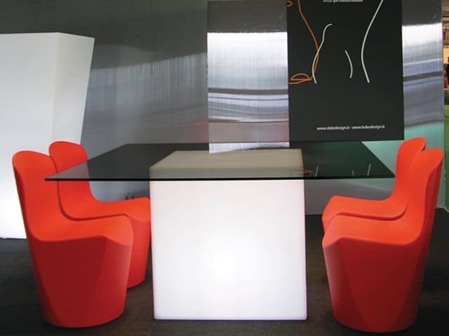 Стол пластиковый светящийся Square Lighting
