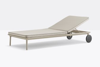 Шезлонг металлический текстиленовый Reva L