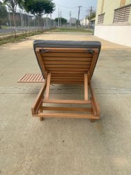 Шезлонг деревянный с матрасом Condao