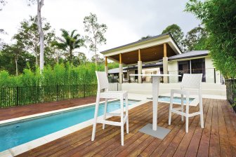 Стул пластиковый барный Siesta Contract Jamaica белый