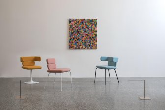 Стул с обивкой на полозьях CL3 D