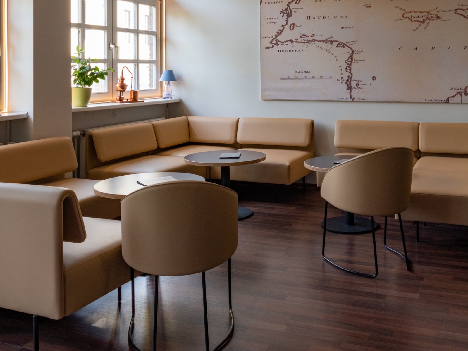 Sorgenfrei Bar, Хильдесхайм, Германия