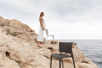 Стул пластиковый Vondom Africa Basic слоновая кость