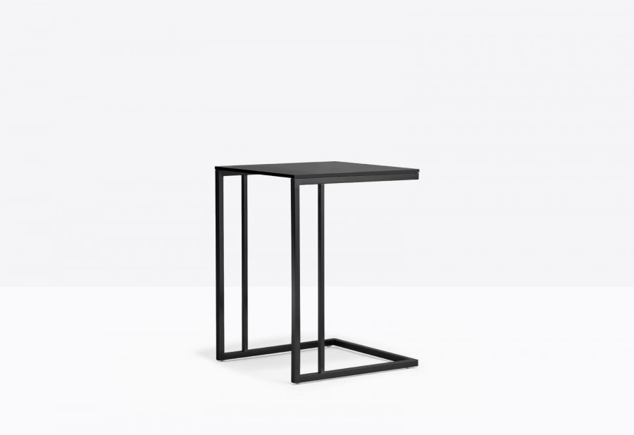 Столик журнальный Side table